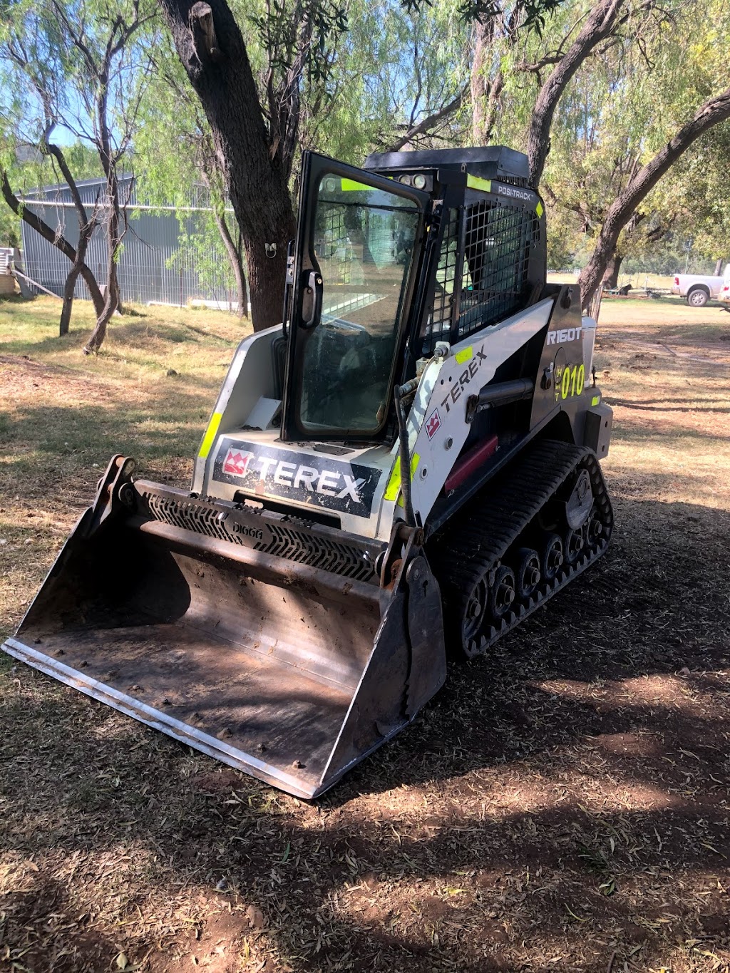 AMB Earth Works & Plant Hire | 37 Panorama Rd, Tamworth NSW 2340, Australia | Phone: 0413 633 787