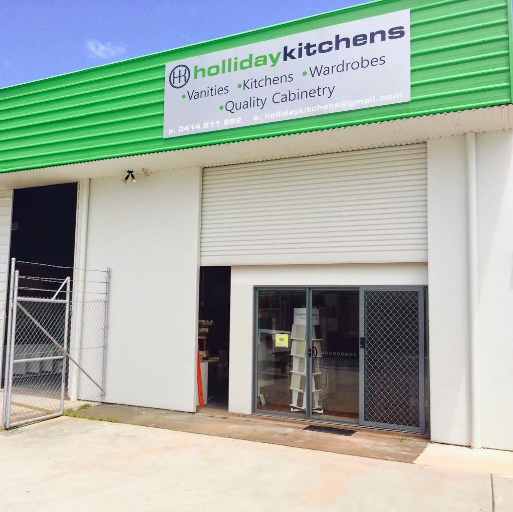 Holliday Kitchens | home goods store | 8 Uki St, Yamba NSW 2464, Australia | 0266469445 OR +61 2 6646 9445
