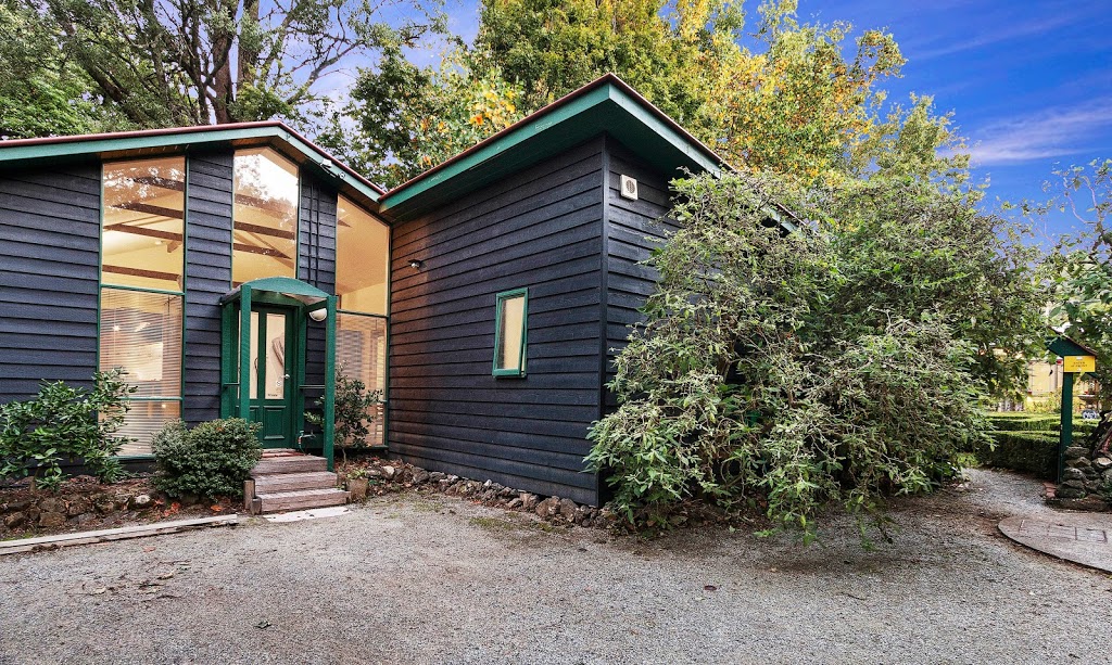 Forest Cottage | 21 Sherbrooke Rd, Sherbrooke VIC 3789, Australia | Phone: (03) 9755 2131