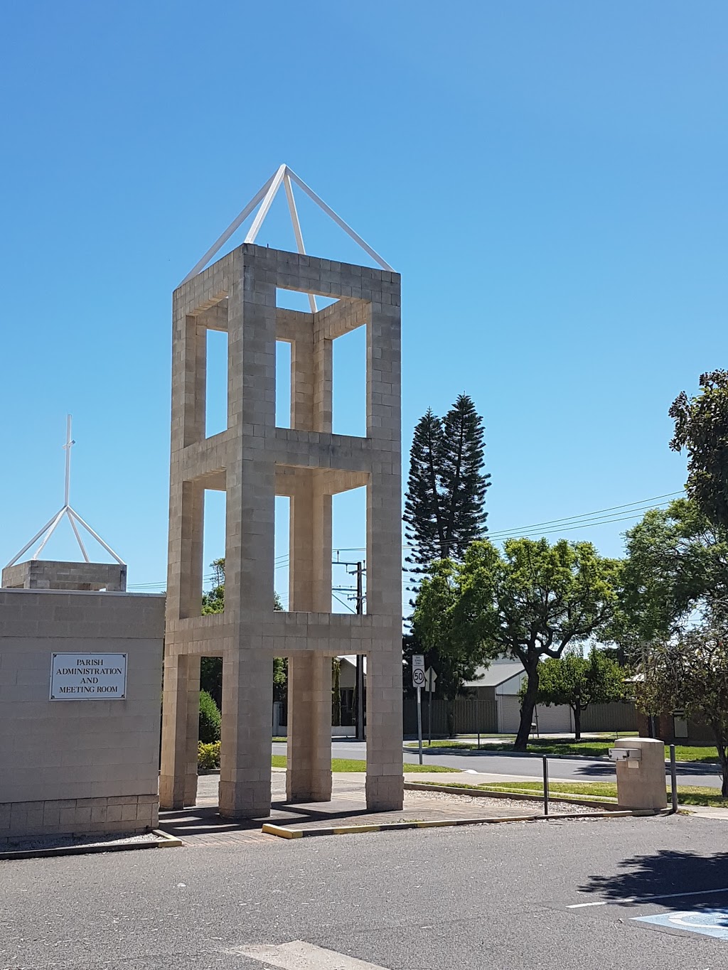 Catholic Church Albert Park | church | 104 Botting St, Albert Park SA 5014, Australia | 0882688116 OR +61 8 8268 8116