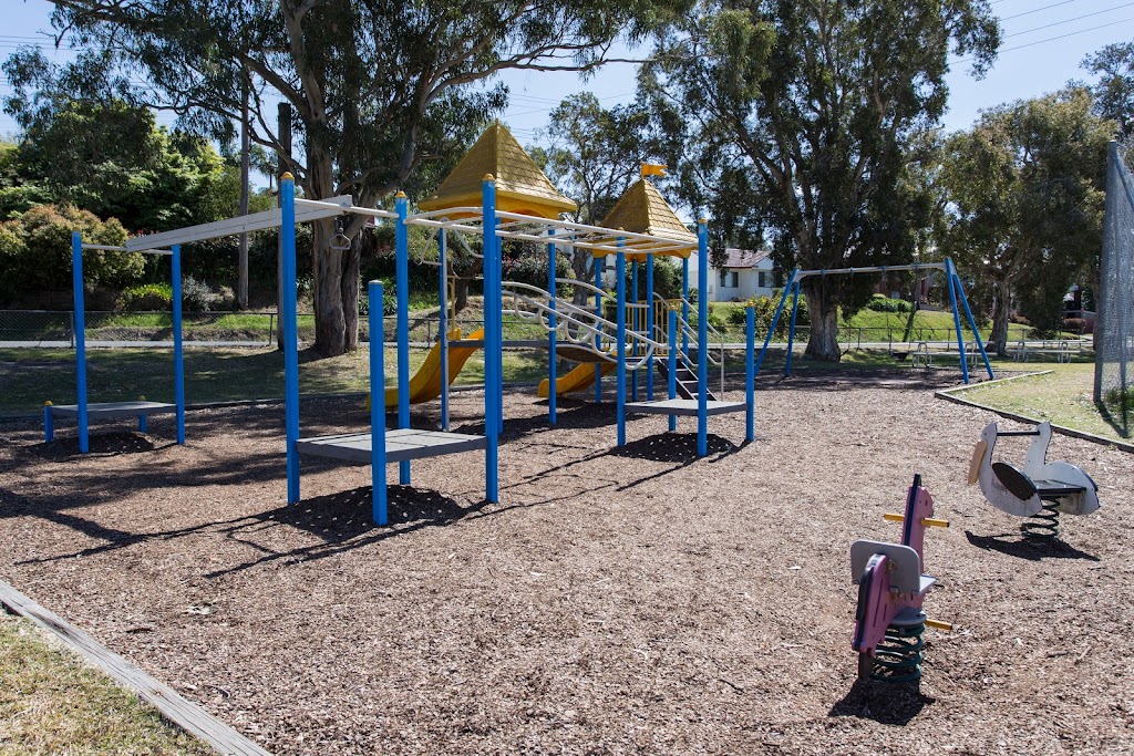 Tulkaba Park Playground | 4A York St, Teralba NSW 2284, Australia | Phone: (02) 4921 0333