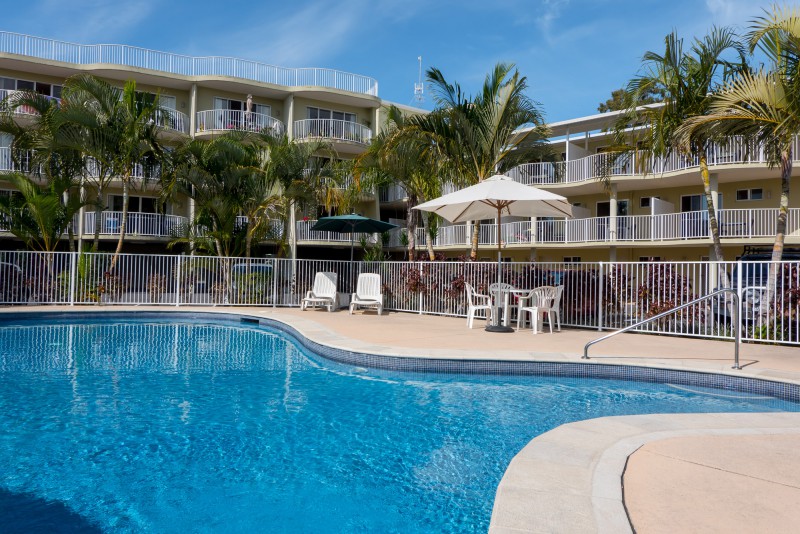 Cabarita Lake Apartments | 77 Tamarind Ave, Bogangar NSW 2488, Australia | Phone: (02) 6676 4300