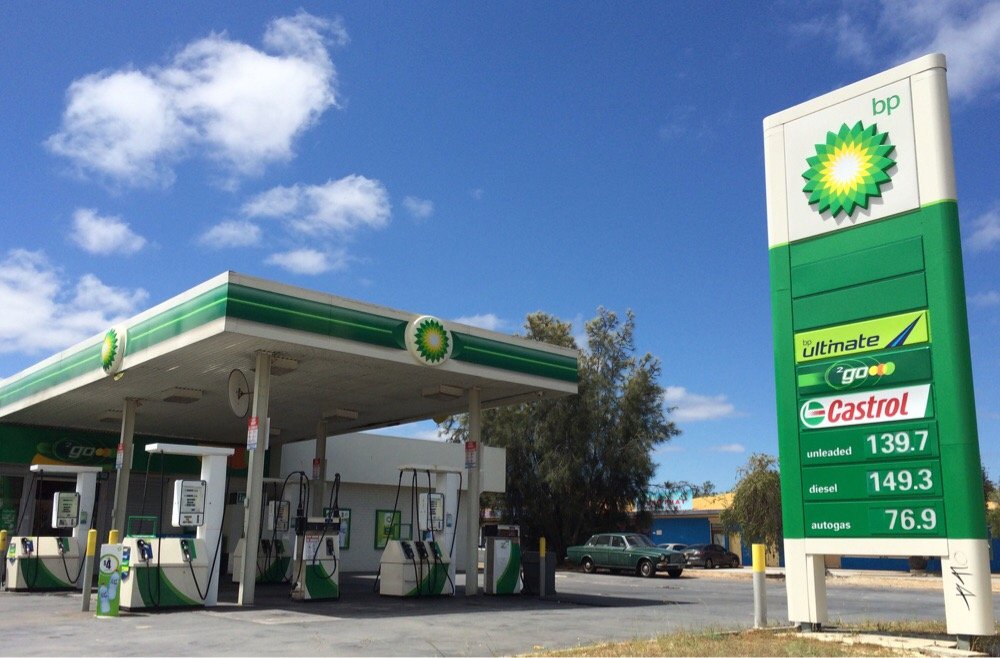 BP | gas station | 28 Koondoola Ave, Burbridge Ave, Koondoola WA 6064, Australia | 0893424422 OR +61 8 9342 4422