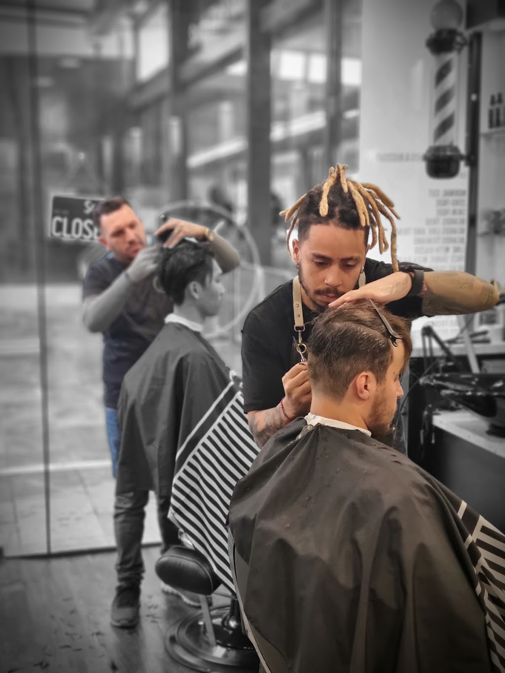 Razor Men Barber South bank | Retail 4A Emporium Hotel, 267 Grey St, South Brisbane QLD 4101, Australia | Phone: (07) 2101 5596