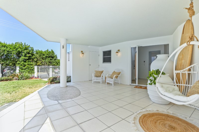 30 Kingfisher Drive - Noosa Luxury Holidays | 30 Kingfisher Dr, Peregian Beach QLD 4573, Australia | Phone: (07) 5448 0458