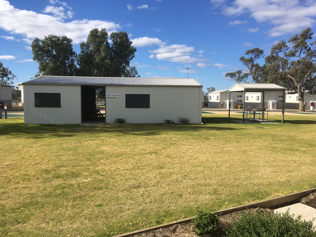 Waikerie Holiday Park | 44 Peake Terrace, Waikerie SA 5330, Australia | Phone: (08) 8541 2651