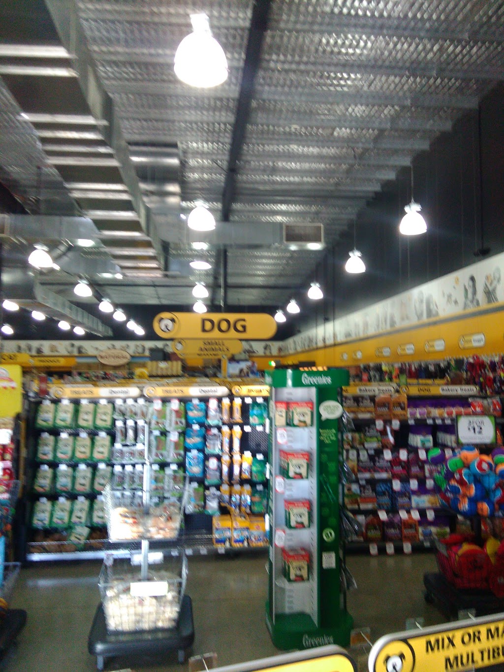 Petbarn Oxenford | pet store | 4 Global Plaza, Oxenford QLD 4210, Australia | 0731813297 OR +61 7 3181 3297