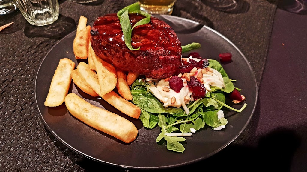 Aussie Beef Steakhouse | restaurant | 1 High St, Stanthorpe QLD 4380, Australia | 0746811533 OR +61 7 4681 1533