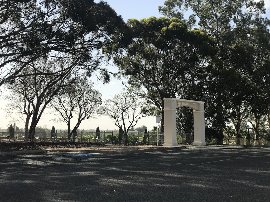 Berri Cemetery | cemetery | 17 Rl Gambling Rd, Berri SA 5343, Australia | 0885821922 OR +61 8 8582 1922