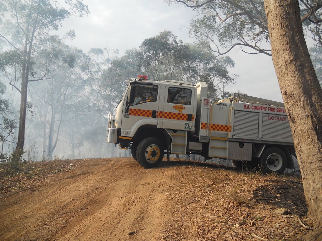 Goolwa Country Fire Service | fire station | 15 Gardiner St, Goolwa SA 5214, Australia | 0885551128 OR +61 8 8555 1128