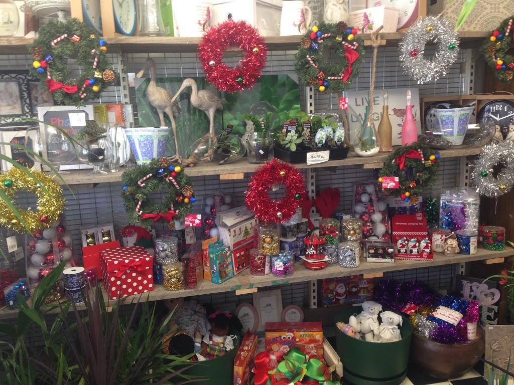 Flowers Plants & Stuff | store | 22 Victor Harbor Rd, Mount Compass SA 5210, Australia | 0467527723 OR +61 467 527 723