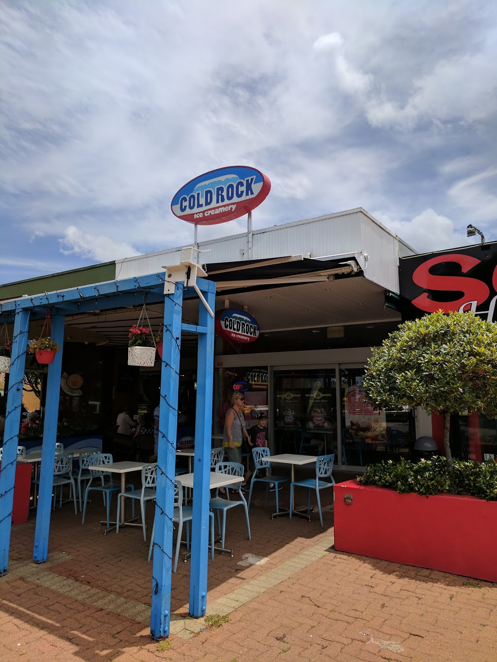Coldrock Ice-Creamery (Wellington Point) | store | 372 Main Rd, Brisbane QLD 4160, Australia | 0731343242 OR +61 7 3134 3242