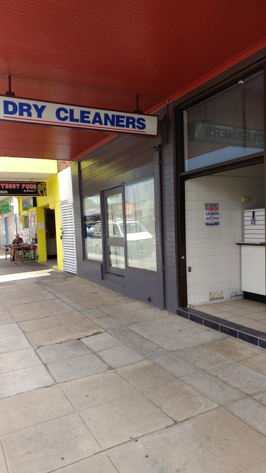 Newcastle Dry Cleaners | 16 Blue Gum Rd, Jesmond NSW 2299, Australia | Phone: (02) 4951 1751