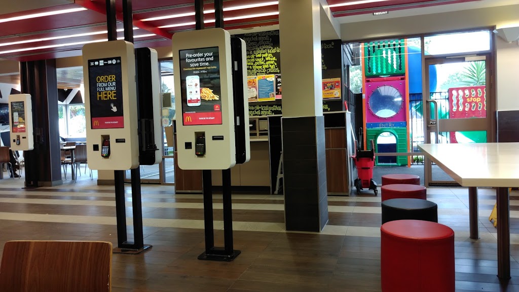 McDonalds Mingara | Mingara Dr, Tumbi Umbi NSW 2261, Australia | Phone: (02) 4389 1896