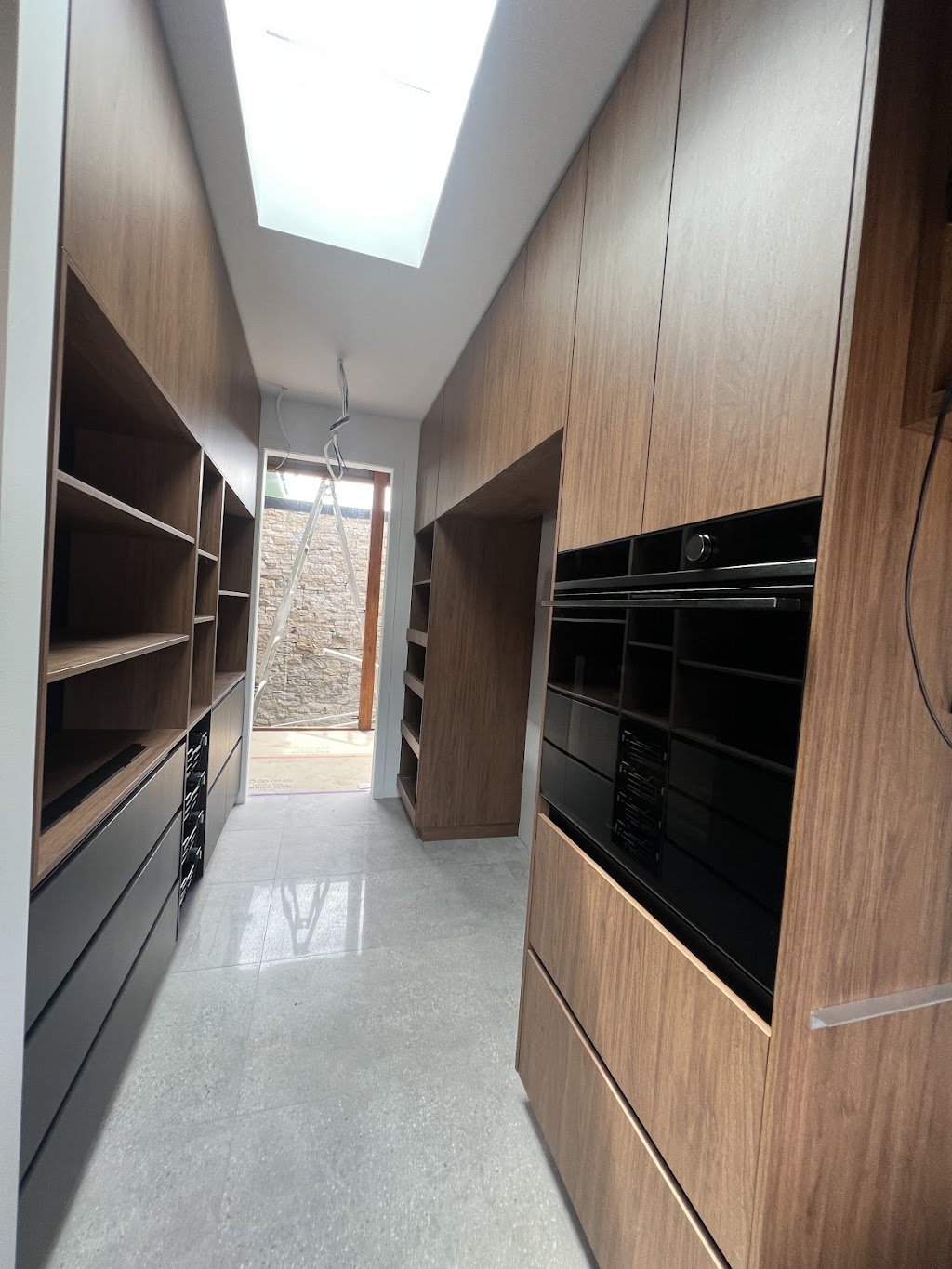 DJR cabinetry | Unit 2/32-34 Enterprise Dr, Beaudesert QLD 4285, Australia | Phone: 0408 749 954