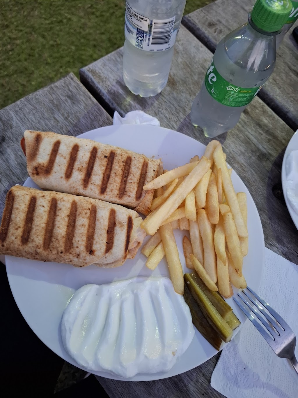 Afrin Restaurant | 1 Rudder St, Red Rock NSW 2456, Australia | Phone: 0493 575 182