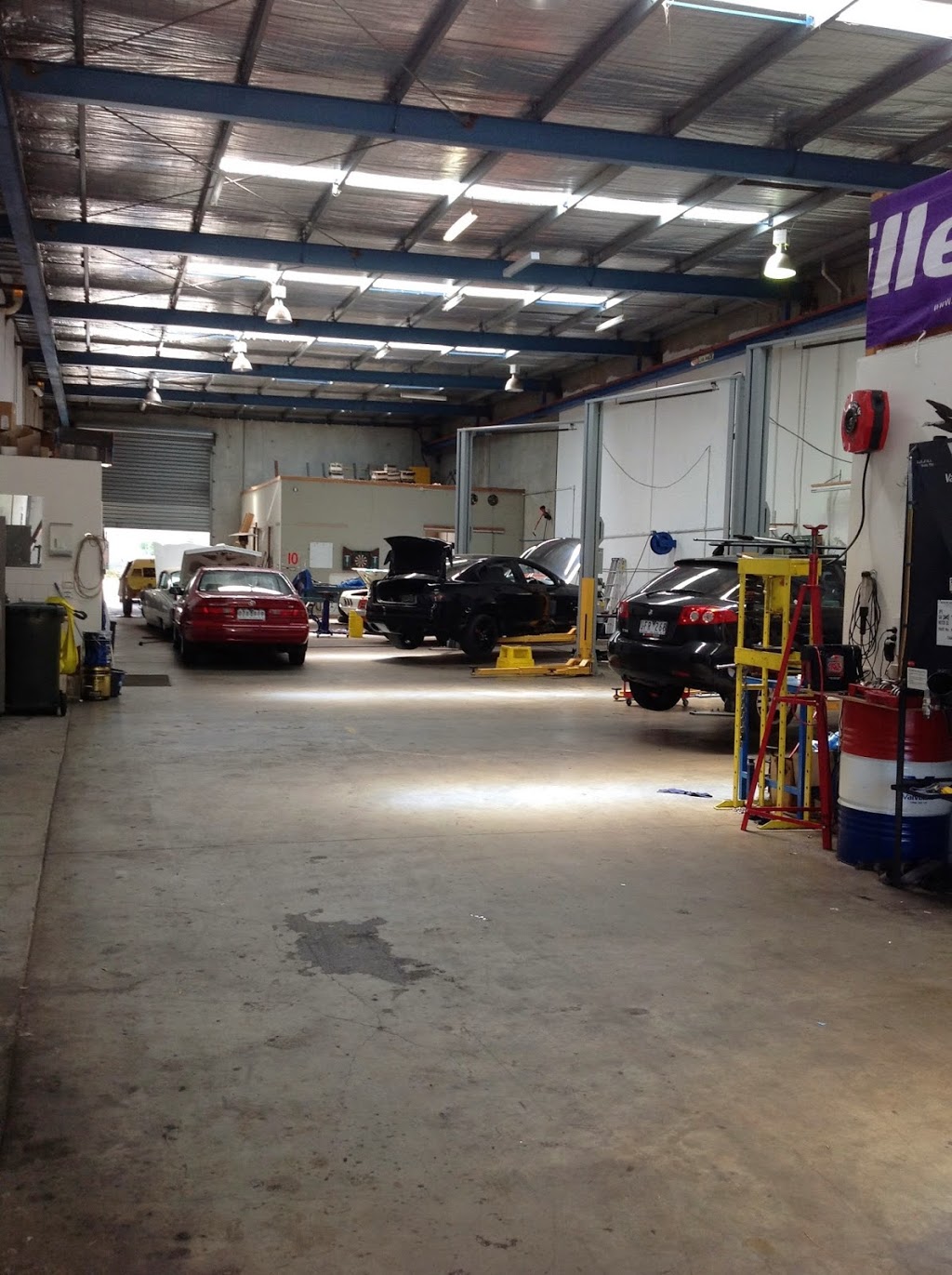 Bentleigh Service Centre | car repair | 1/1013 Center Rd, Bentleigh East VIC 3165, Australia | 0395706886 OR +61 3 9570 6886