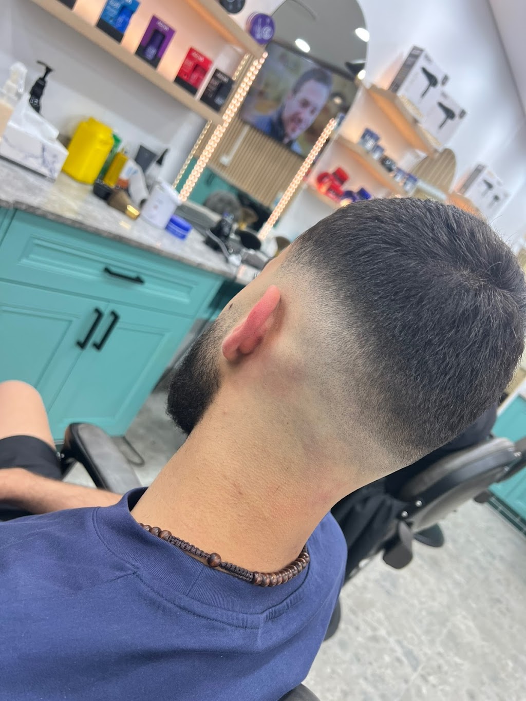 The Barbers Joint | 4/16-30 Willmington Rd, Luddenham NSW 2745, Australia | Phone: (02) 4773 4219