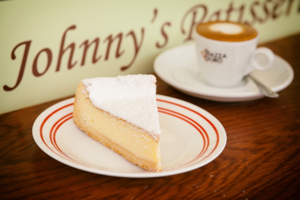 Johnnys Patisserie | bakery | 10 Old South Head Rd, Vaucluse NSW 2030, Australia | 0293888098 OR +61 2 9388 8098