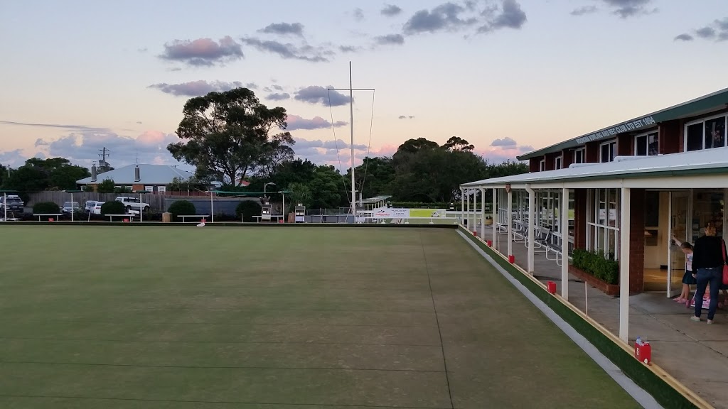 Woonona Bowling and Recreation Club | 5-9 Greta St, Woonona NSW 2517, Australia | Phone: (02) 4285 1112