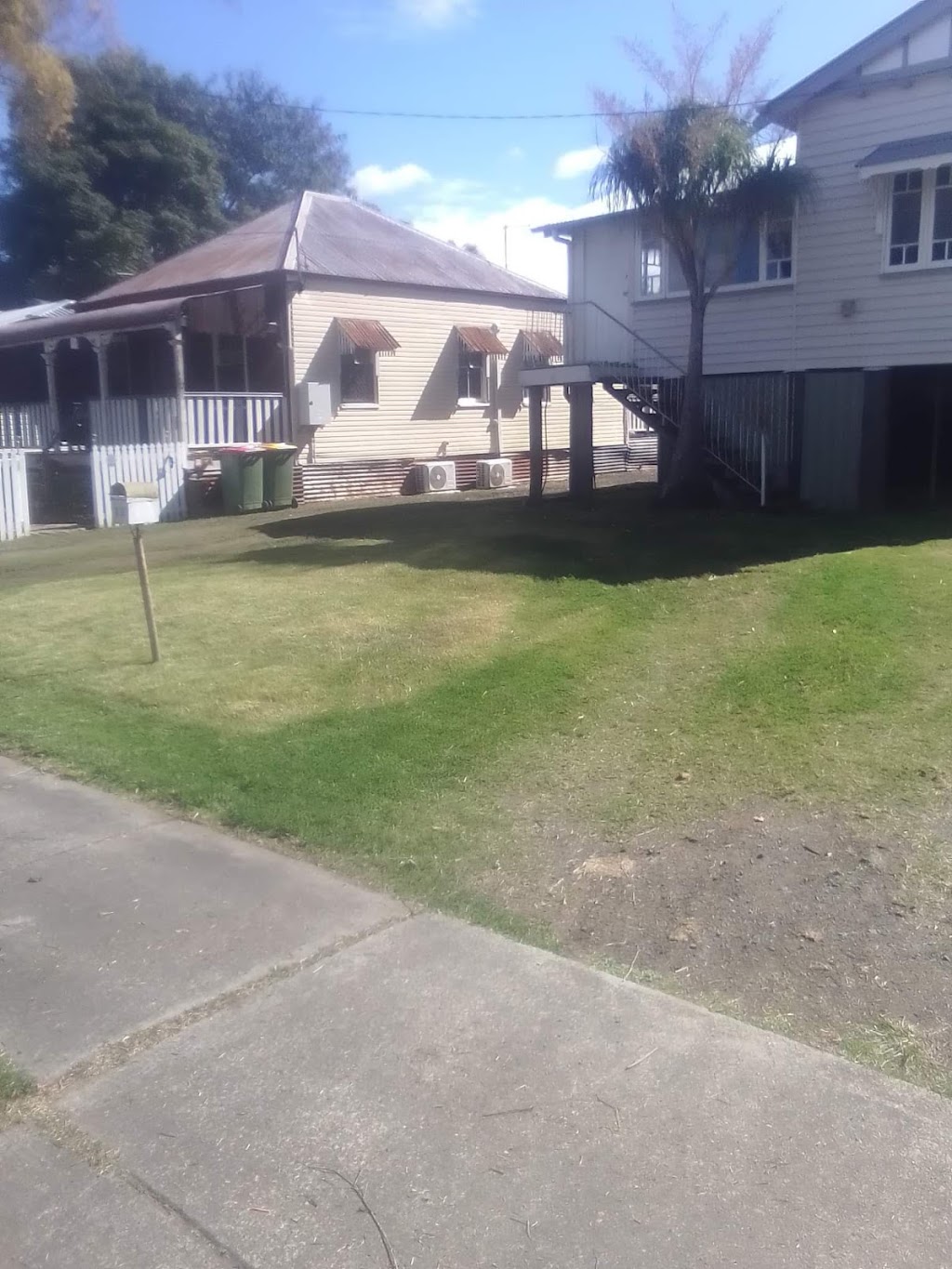 Deans Mowing & Maintenance | John St, Walloon QLD 4306, Australia | Phone: 0413 603 287