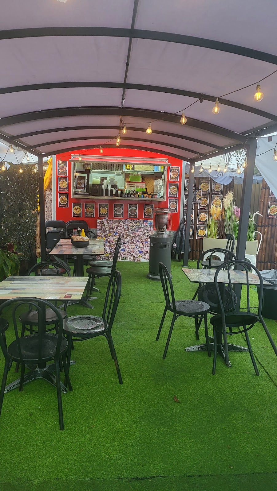 MANUYS GRILL | 73 Hamrun Cct, Rooty Hill NSW 2766, Australia | Phone: 0452 458 808