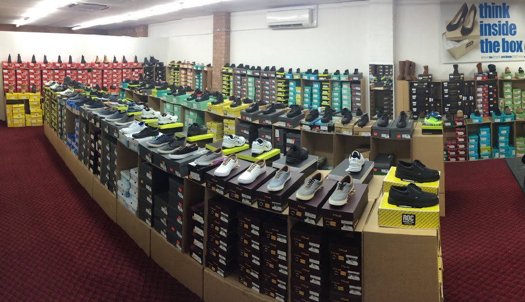 FSW Shoes Goulburn | shoe store | 270 Auburn St, Goulburn NSW 2580, Australia | 0248214458 OR +61 2 4821 4458
