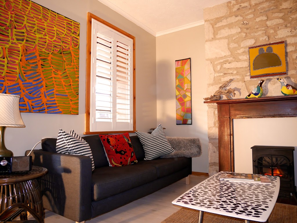Robe Art Apartments | lodging | 26 Smillie St, Robe SA 5276, Australia | 0447825640 OR +61 447 825 640