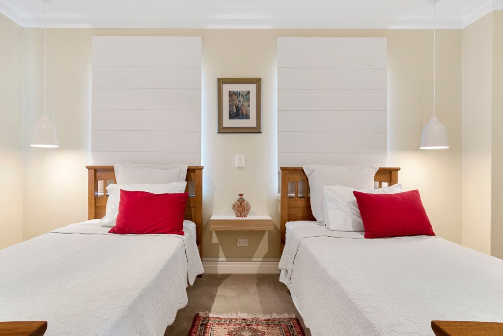 Sorrento Beach Bed and Breakfast | lodging | 30 Hood Terrace, Sorrento WA 6020, Australia | 0894474871 OR +61 8 9447 4871