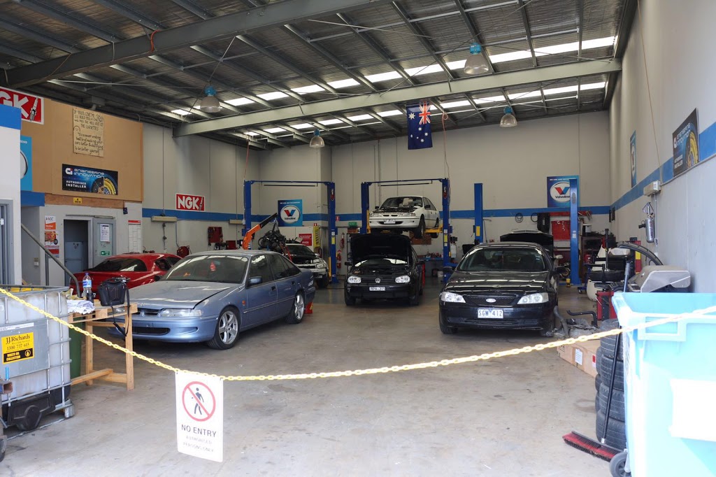 Star Motorworks | 4/6-8 Hogan Ct, Pakenham VIC 3810, Australia | Phone: (03) 5941 1602