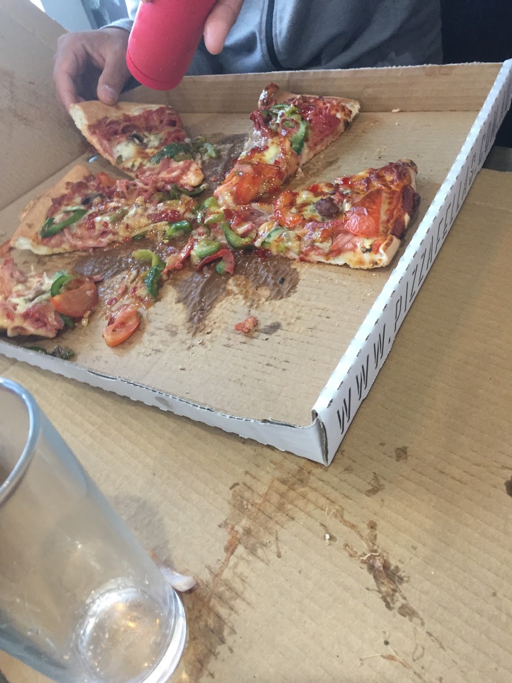 Pizza Fellas Lara | meal delivery | 120 Station Lake Rd, Lara VIC 3212, Australia | 0352823355 OR +61 3 5282 3355