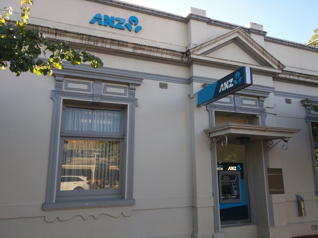 ANZ Branch Bright | bank | 105 Gavan St, Bright VIC 3741, Australia | 131314 OR +61 131314