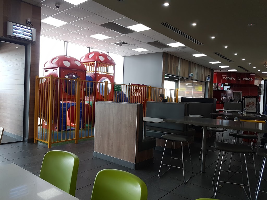 McDonalds Geelong Bypass Northbound | cafe | 55-95 Kulina Dr, Lovely Banks VIC 3221, Australia | 0352757502 OR +61 3 5275 7502