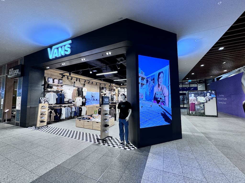 Vans Green Hills | Stockland Green Hills, Shop 1053/1 Molly Morgan Dr, East Maitland NSW 2323, Australia | Phone: (02) 4072 3997