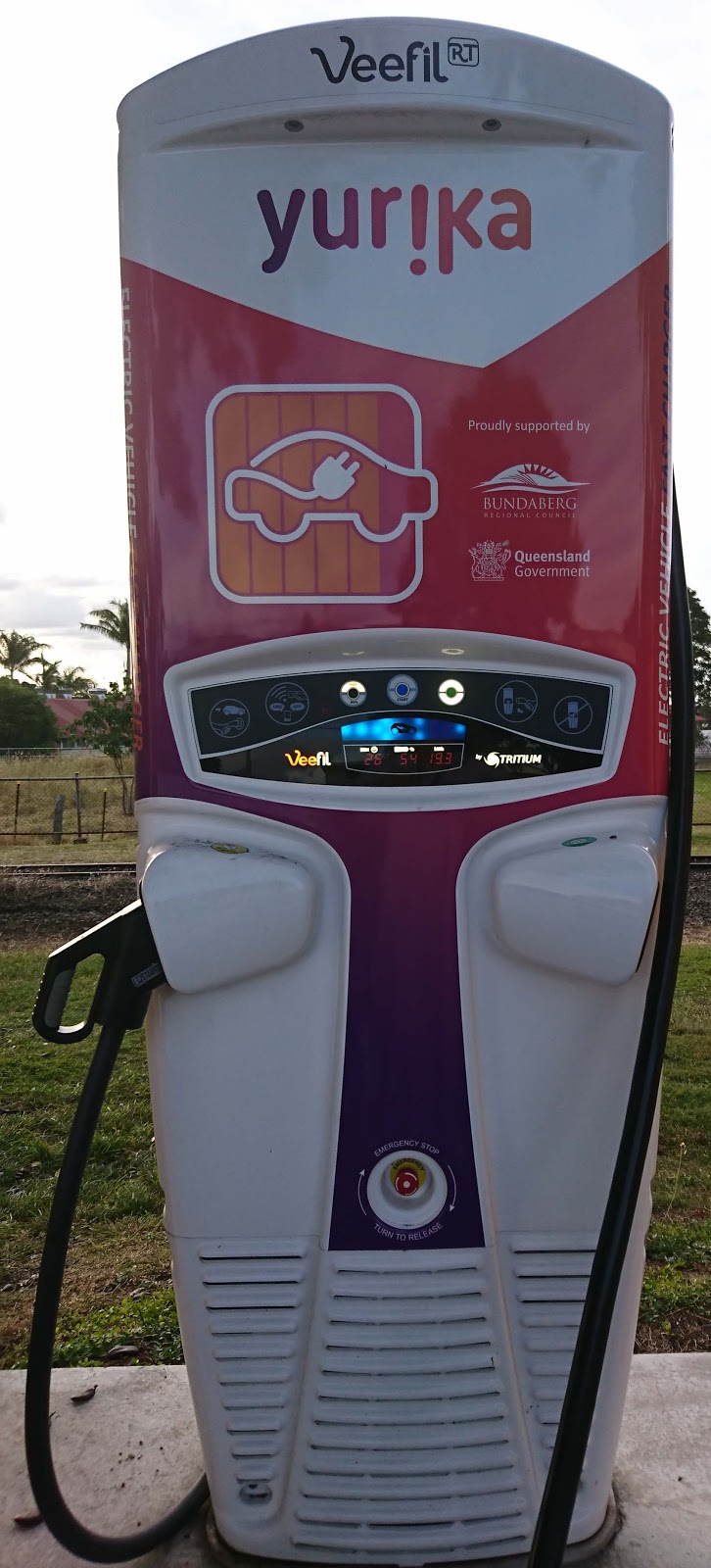 Chargefox Charging Station |  | 1/3 Crescent St, Childers QLD 4660, Australia | 1300518038 OR +61 1300 518 038