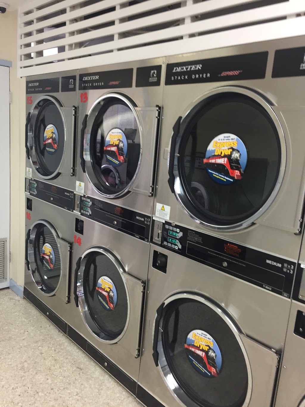 Beenleigh Laundromat | laundry | 3/71 Alamein St, Beenleigh QLD 4207, Australia | 1300362233 OR +61 1300 362 233