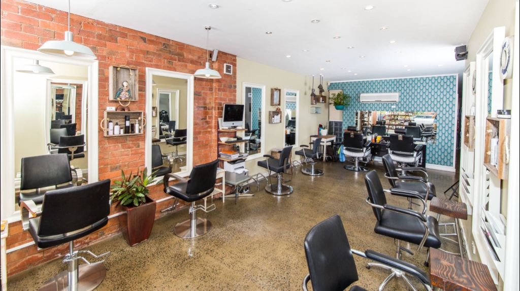 Slinky Hairdressing | hair care | 563 High St, Northcote VIC 3070, Australia | 0399721013 OR +61 3 9972 1013