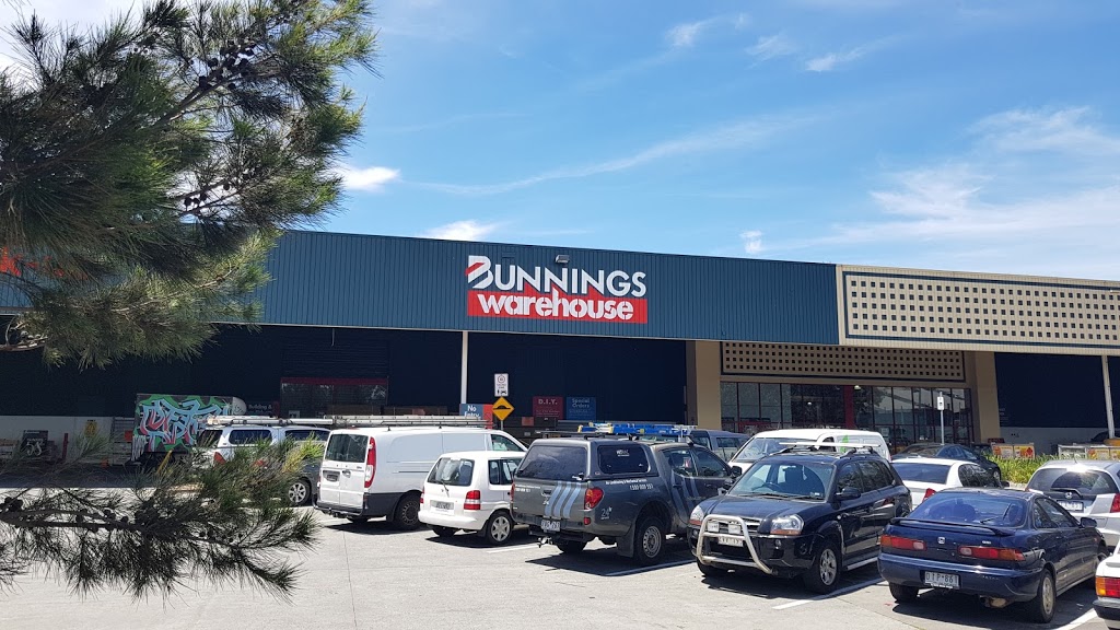 Bunnings Port Melbourne | hardware store | 501 Williamstown Rd, Port Melbourne VIC 3207, Australia | 0386469800 OR +61 3 8646 9800