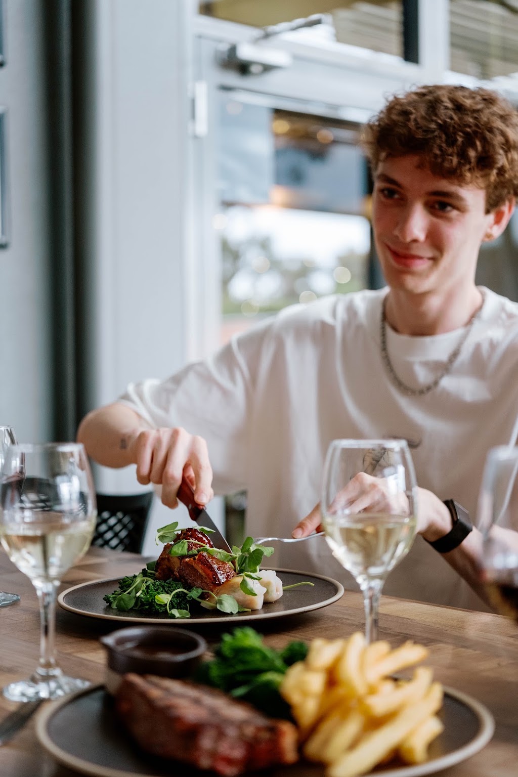 Arena Bar and Bistro | 91 Inglis St, West Bendigo VIC 3550, Australia | Phone: (03) 5440 6200