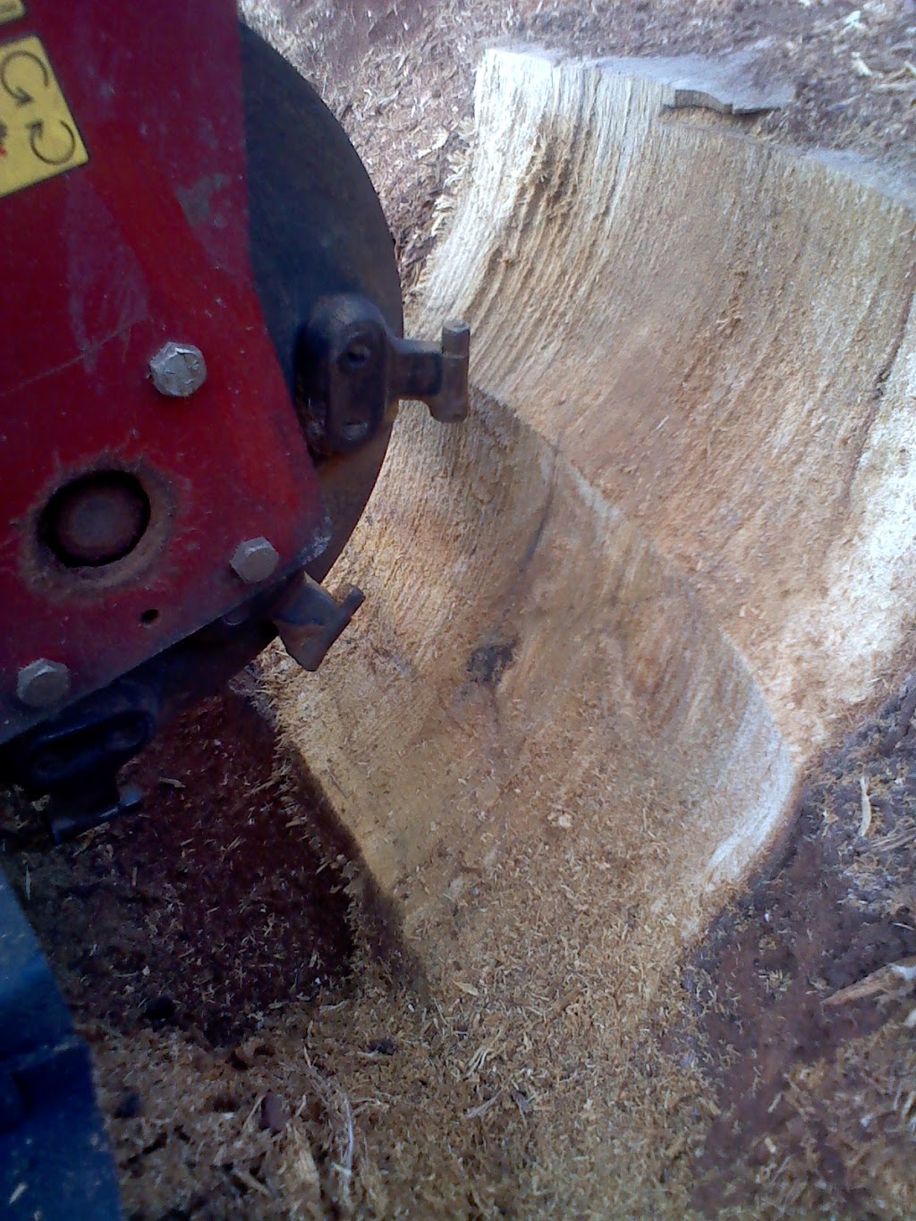 Stump Grinding by Nodez | 81 Neil Rd, Maryborough West QLD 4650, Australia | Phone: 0417 761 492