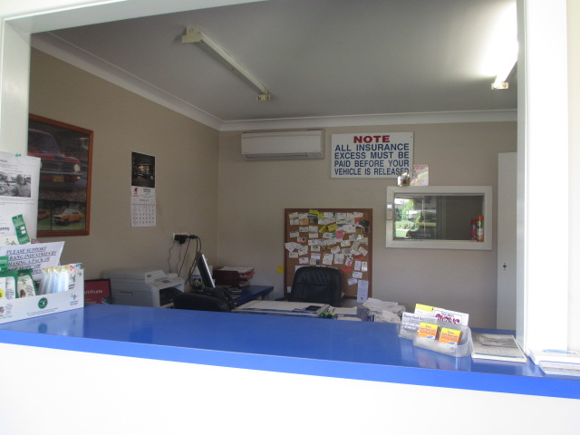 Blayney Smash Repair Centre | car repair | 37 Ogilvy St, Blayney NSW 2799, Australia | 0263682608 OR +61 2 6368 2608