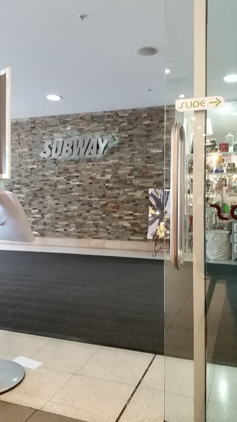 Subway® Restaurant | Jamison Plaza, b07 Bowman St, Macquarie ACT 2614, Australia | Phone: (02) 6253 4105