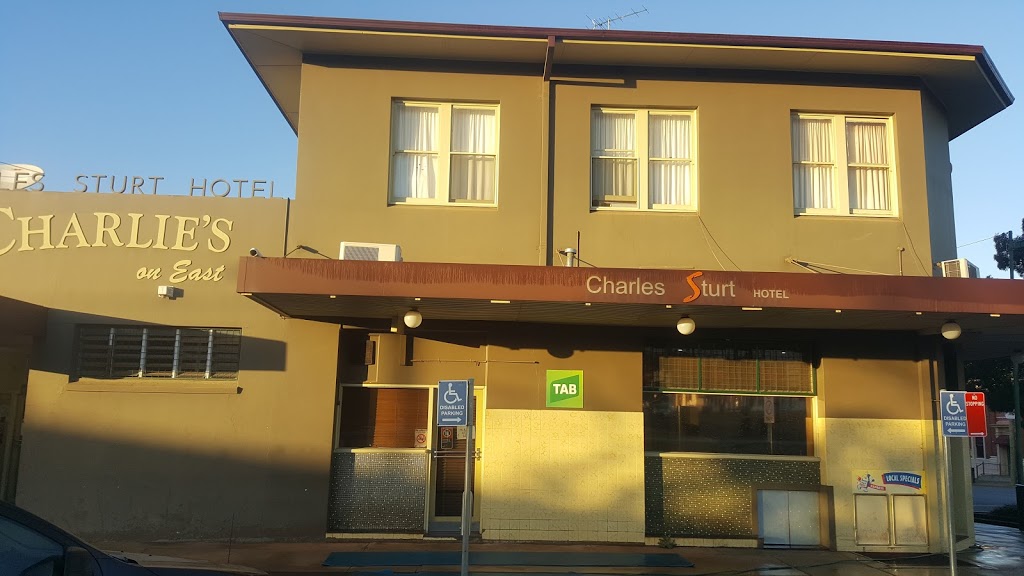 Charles Sturt Hotel | lodging | 77 East St, Narrandera NSW 2700, Australia | 0269592042 OR +61 2 6959 2042