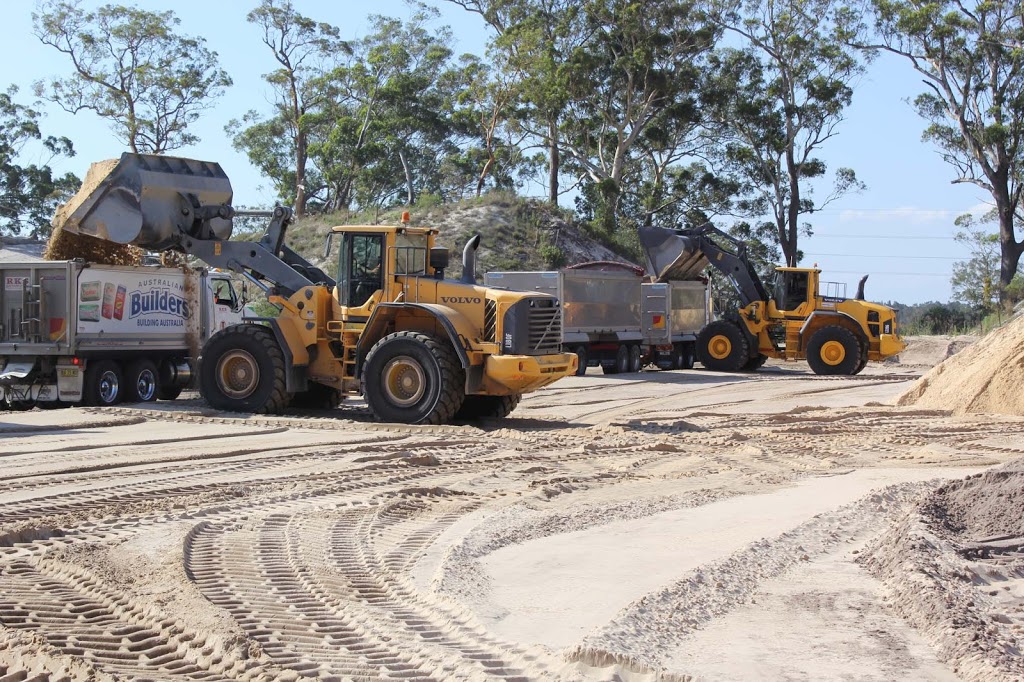 Mackas Sand and Soil Supplies |  | 2684 Nelson Bay Rd, Salt Ash NSW 2318, Australia | 0249826227 OR +61 2 4982 6227
