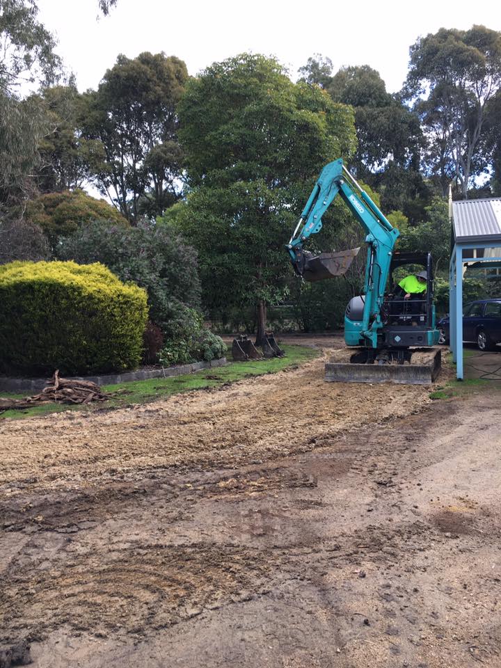 Glenns Cutting Edge Earthmoving | general contractor | 24 Elisa Pl, Hastings VIC 3915, Australia | 0422490859 OR +61 422 490 859