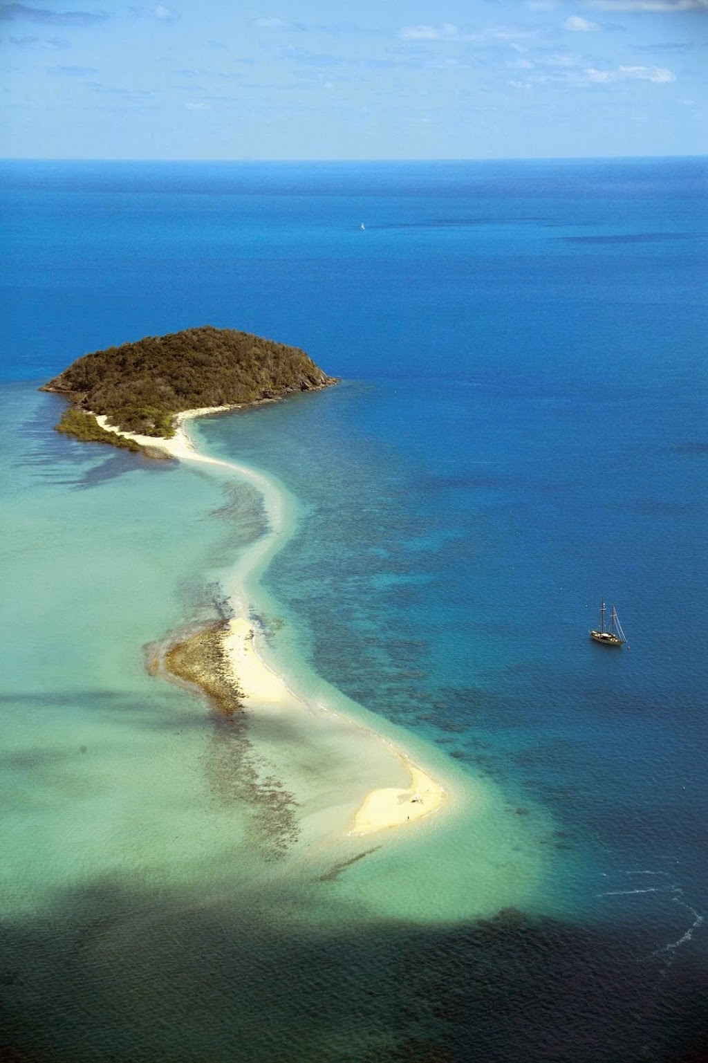 Tall Ship Adventures | Coral Sea Marina, Shingley Dr, Airlie Beach QLD 4802, Australia | Phone: 1800 334 773