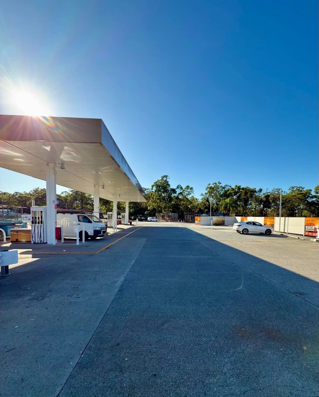 The Rock Roadhouse | 652 Gooreengi Rd, North Arm Cove NSW 2324, Australia | Phone: 0477 949 002