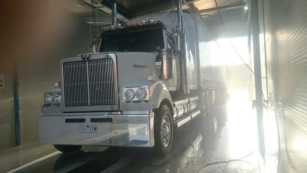 Hume Truck Wash | 35 Tralee St, Hume ACT 2620, Australia | Phone: 0423 297 190