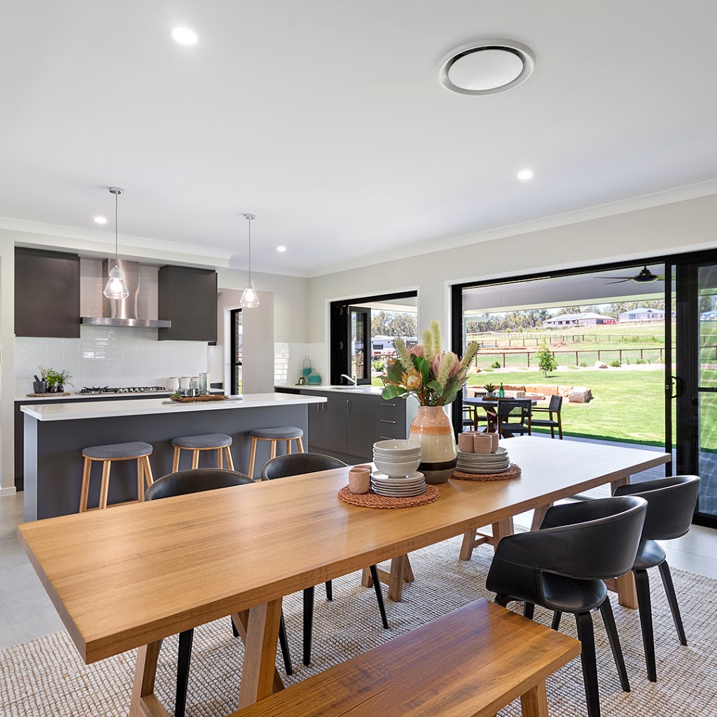 Master Builders Display Village Mahoneys Pocket North |  | Townsvale Dr, Woodhill QLD 4285, Australia | 0738740189 OR +61 7 3874 0189