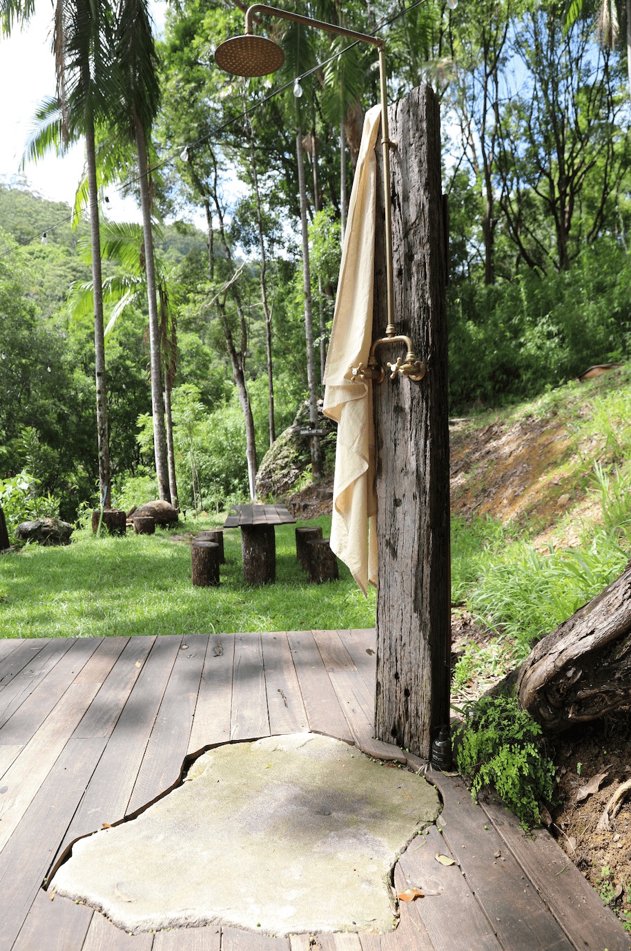 Koru Sabi Lodge | 184 Ophir Glen Rd, Upper Burringbar NSW 2483, Australia | Phone: 0404 042 793